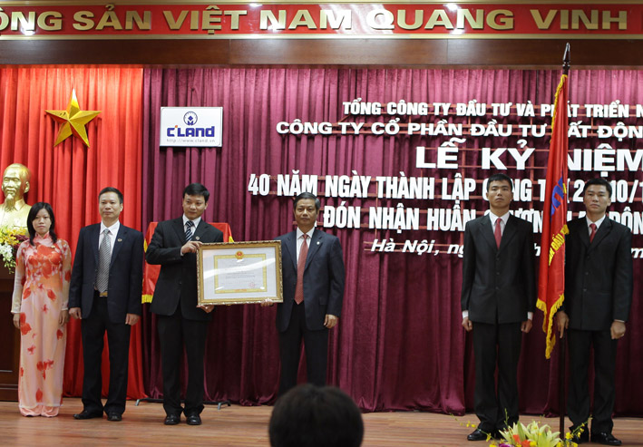 CLAND - HUAN CHUONG LD HANG NHAT.jpg