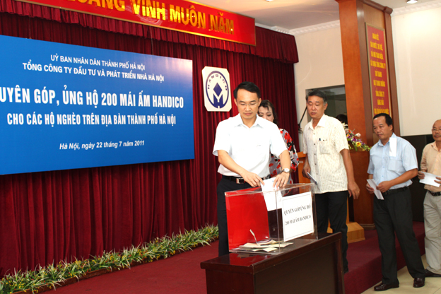 22.7 - quyen gop.jpg